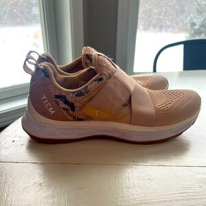 Tiem spin shoes size 8 good used condition